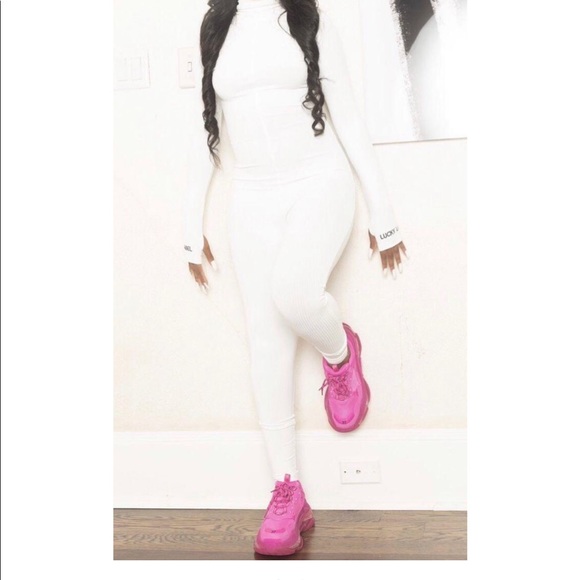 All white jumpsuit ( Lucky Label) - Picture 2 of 2